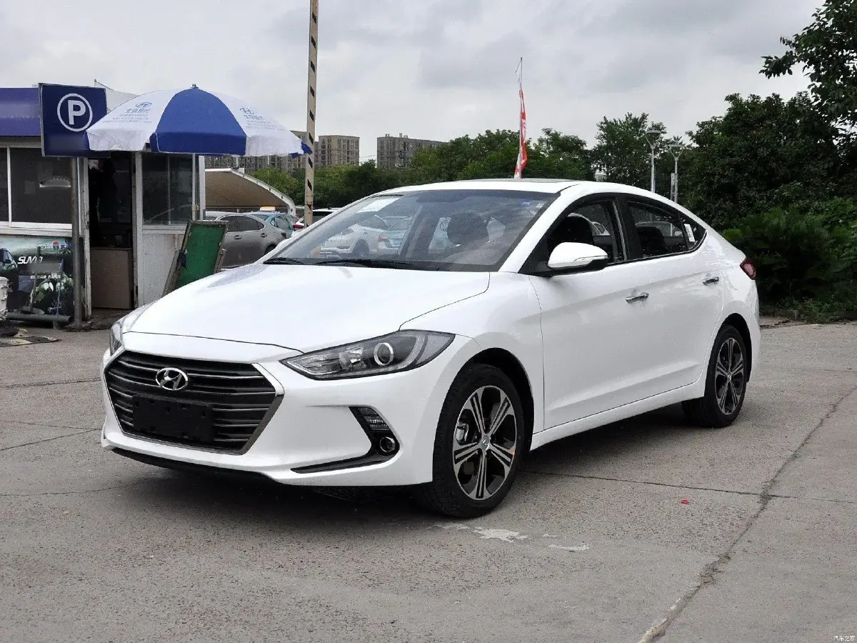 2018 Hyundai Elantra 1.4T 130HP L4 7DCT