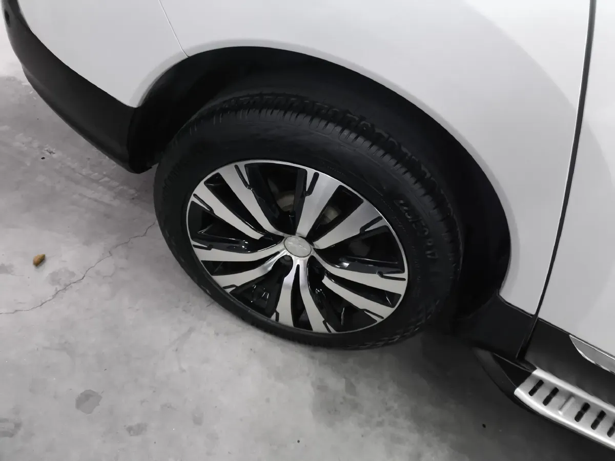 2016 Peugeot 3008 1.6T 167HP L4 6AT,autocango,china used car exporter,china ev exporter,chinese used car exporter,chinese used ev exporter