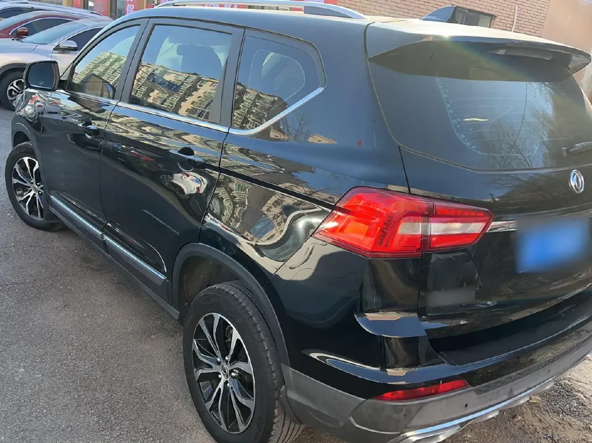 2017 DongFeng Forthing Joyear X5 1.6L 122HP L4 CVT,autocango,china used car exporter,china ev exporter,chinese used car exporter,chinese used ev exporter