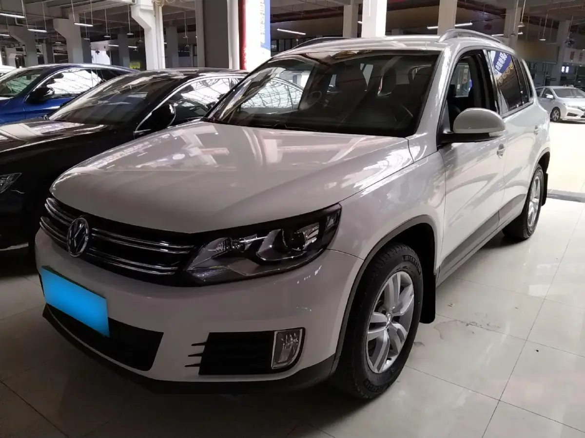 2015 Volkswagen Tiguan 1.8T 160HP L4 6AT