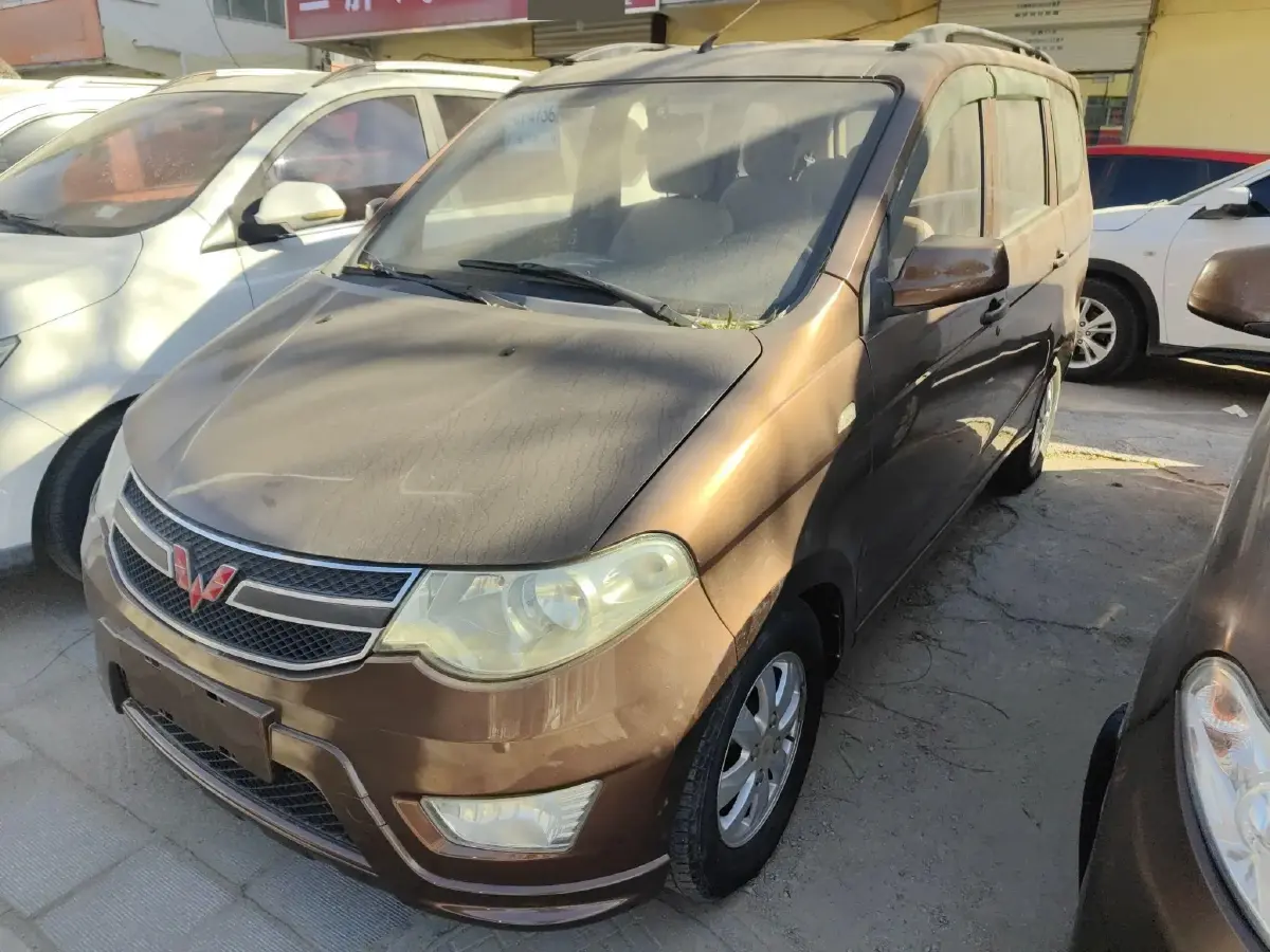 2014 WuLing HongGuang 1.5L 112HP L4 5MT
