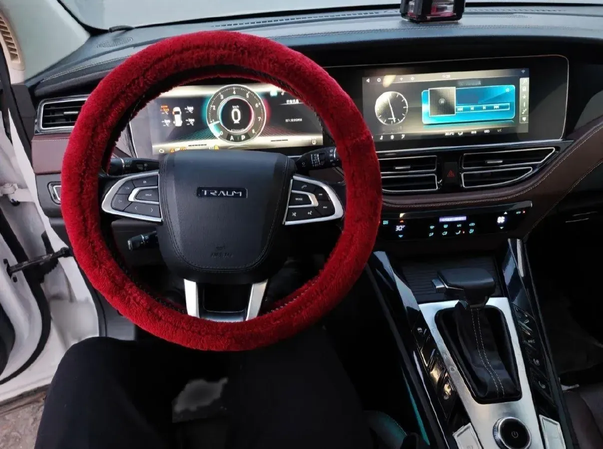 2018 Traum S70 1.5T 156HP L4 6AT,autocango,china used car exporter,china ev exporter,chinese used car exporter,chinese used ev exporter