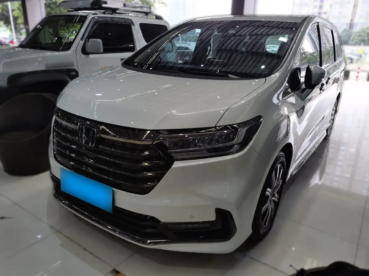 2022 Honda Odyssey 2.0L 146HP L4 E-CVT Hybrid