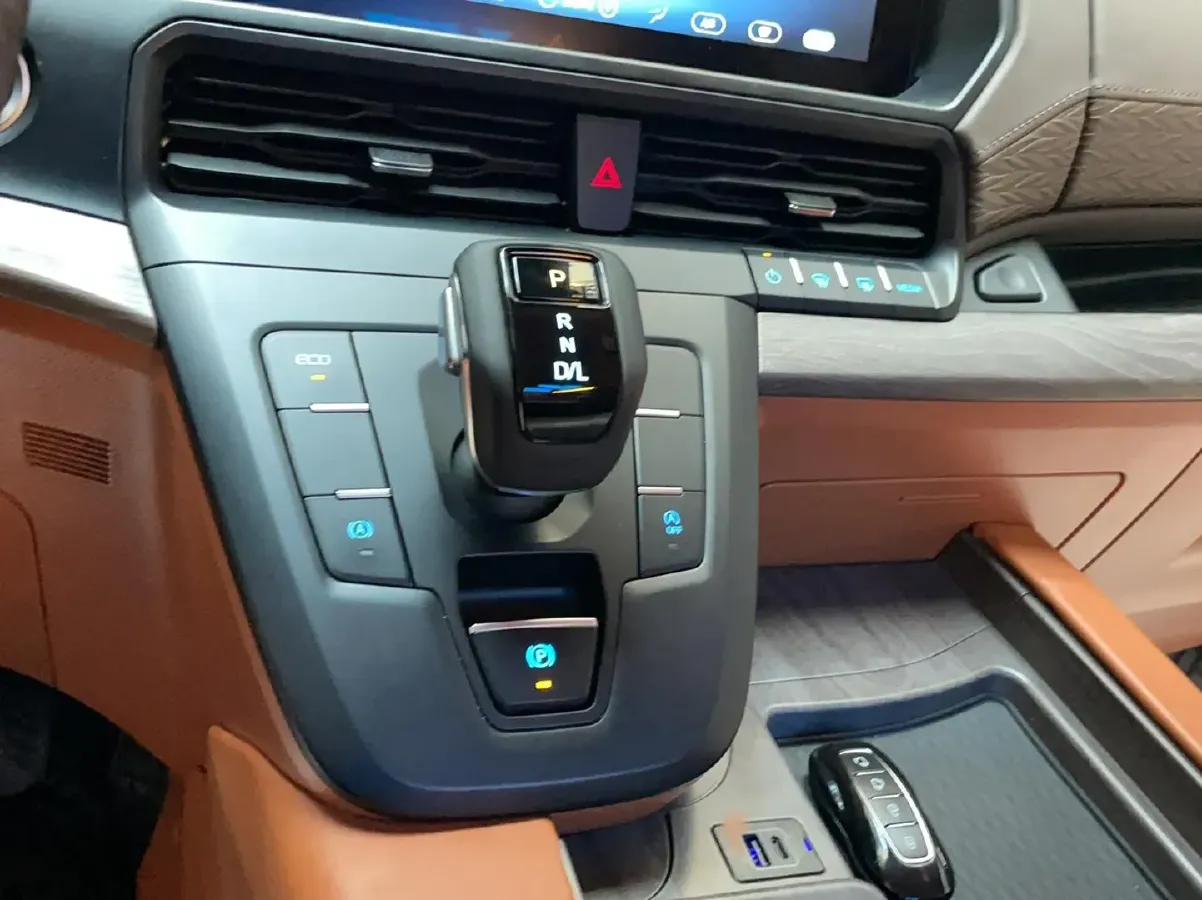 2024 JunTian HeiWuShi Youth 2.0T 220HP L4 9AT,autocango,china used car exporter,china ev exporter,chinese used car exporter,chinese used ev exporter