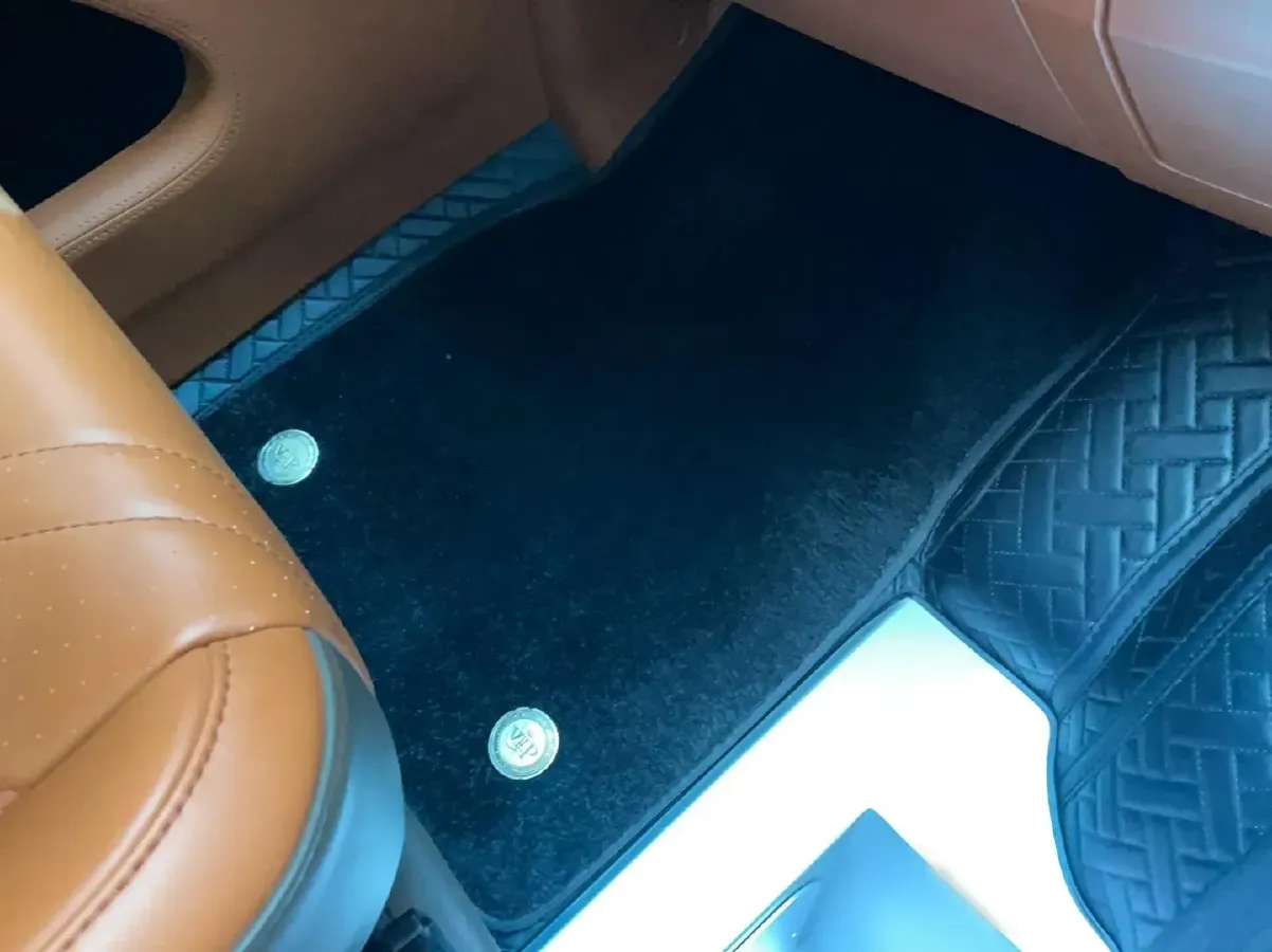 2024 JunTian HeiWuShi Youth 2.0T 220HP L4 9AT,autocango,china used car exporter,china ev exporter,chinese used car exporter,chinese used ev exporter