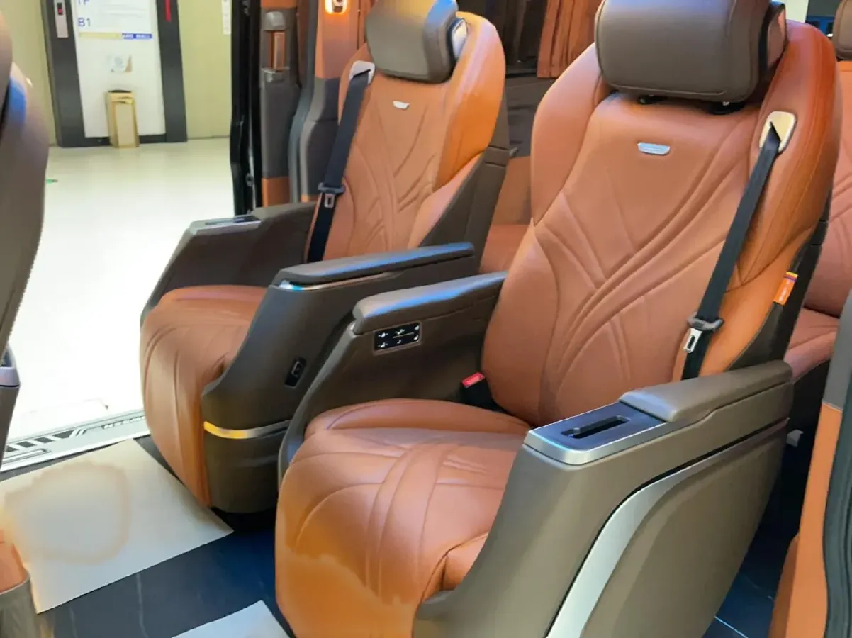 2024 JunTian HeiWuShi Youth 2.0T 220HP L4 9AT,autocango,china used car exporter,china ev exporter,chinese used car exporter,chinese used ev exporter