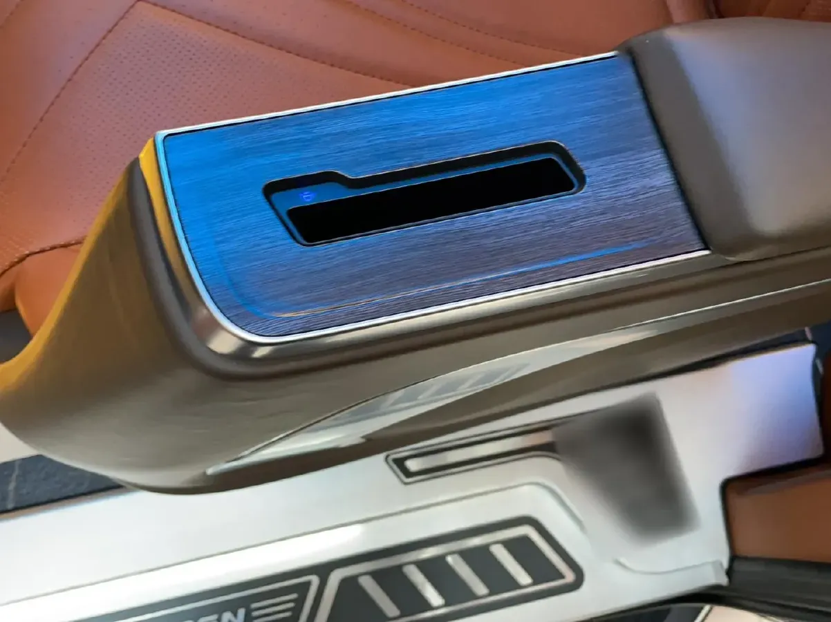 2024 JunTian HeiWuShi Youth 2.0T 220HP L4 9AT,autocango,china used car exporter,china ev exporter,chinese used car exporter,chinese used ev exporter