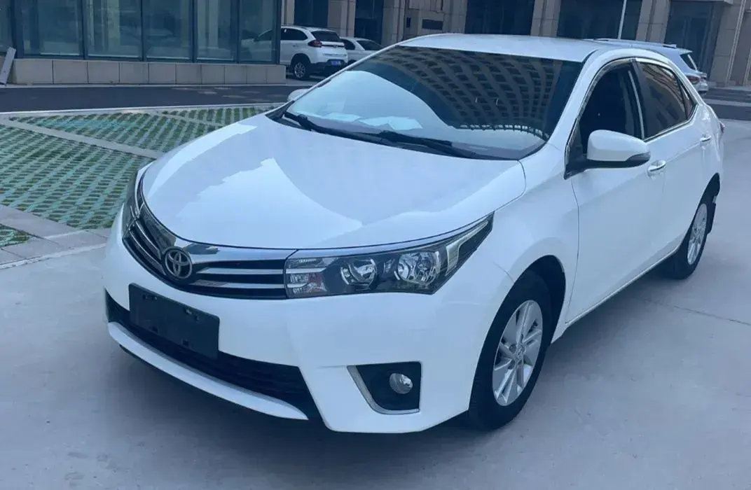 2014 Toyota Corolla 1.6L 122HP L4 CVT
