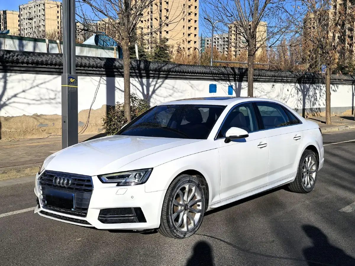 2018 Audi A4L 2.0T 190HP L4 7DCT