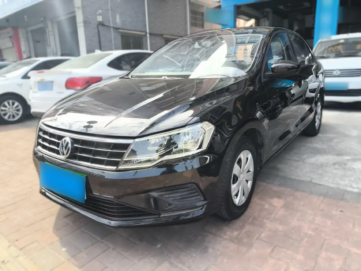 2017 Volkswagen Jetta 1.5L 110HP L4 5MT