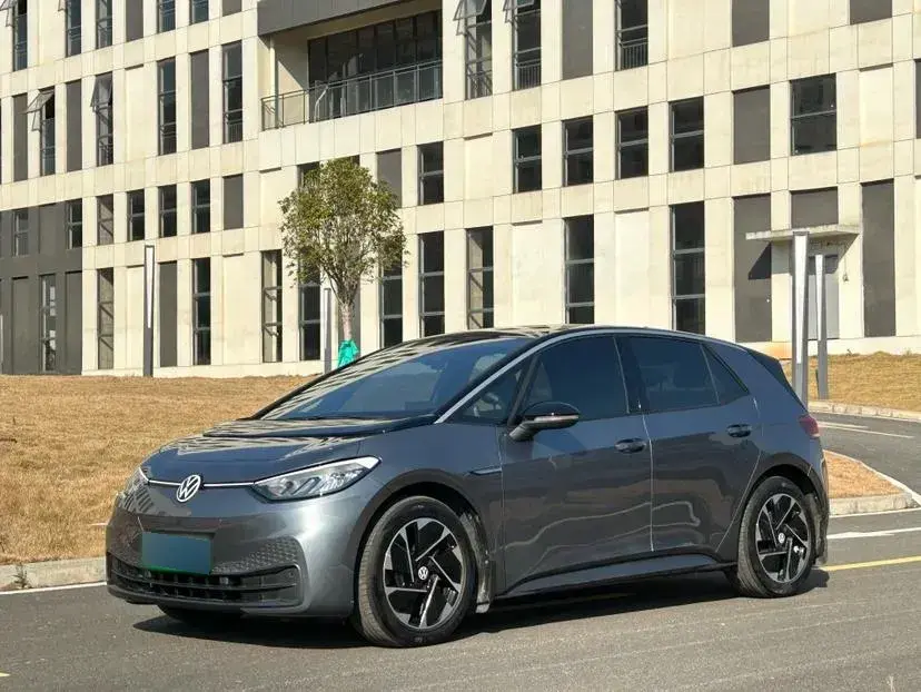 2023 Volkswagen ID.3 BEV 52.8KWH