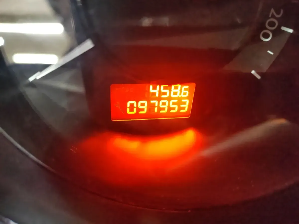 2013 Peugeot 3008 2.0L 147HP L4 6AT,autocango,china used car exporter,china ev exporter,chinese used car exporter,chinese used ev exporter