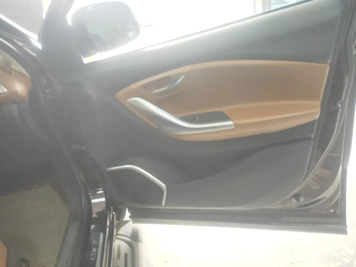 2017 Soueast DX7 1.5T 156HP L4 5AT,autocango,china used car exporter,china ev exporter,chinese used car exporter,chinese used ev exporter