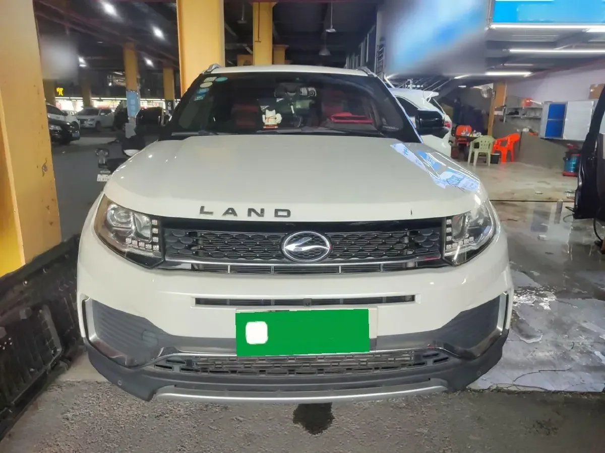 2018 Landwind X7 1.5T 163HP L4 8AT,autocango,china used car exporter,china ev exporter,chinese used car exporter,chinese used ev exporter