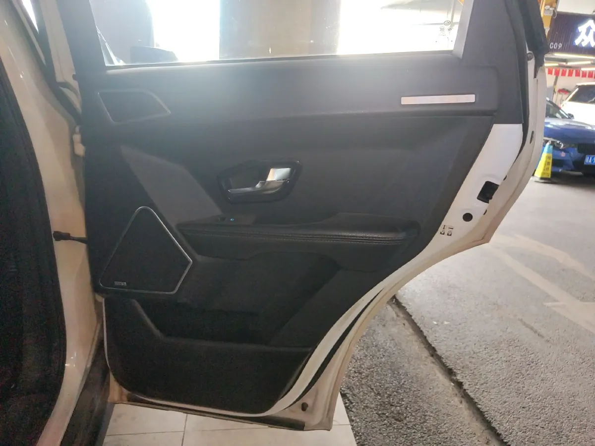 2018 Landwind X7 1.5T 163HP L4 8AT,autocango,china used car exporter,china ev exporter,chinese used car exporter,chinese used ev exporter