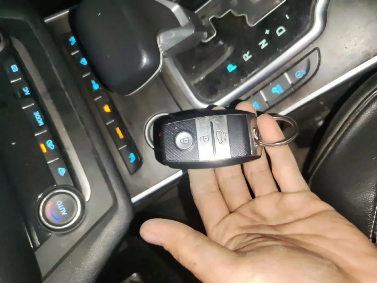 2018 Landwind X7 1.5T 163HP L4 8AT,autocango,china used car exporter,china ev exporter,chinese used car exporter,chinese used ev exporter