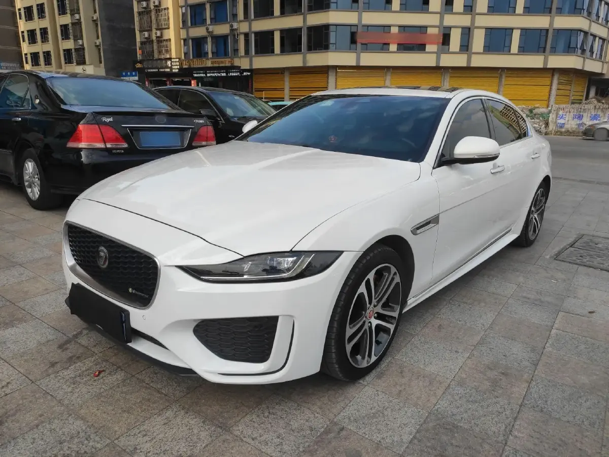 2021 Jaguar XEL 2.0T 250HP L4 8AT