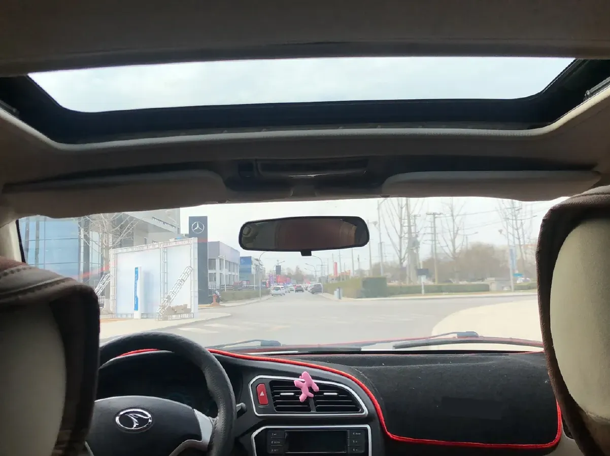 2015 Soueast V3 1.5L 120HP L4 5MT,autocango,china used car exporter,china ev exporter,chinese used car exporter,chinese used ev exporter