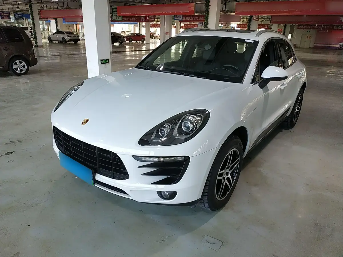 2014 Porsche Macan 2.0T 237HP L4 7DCT