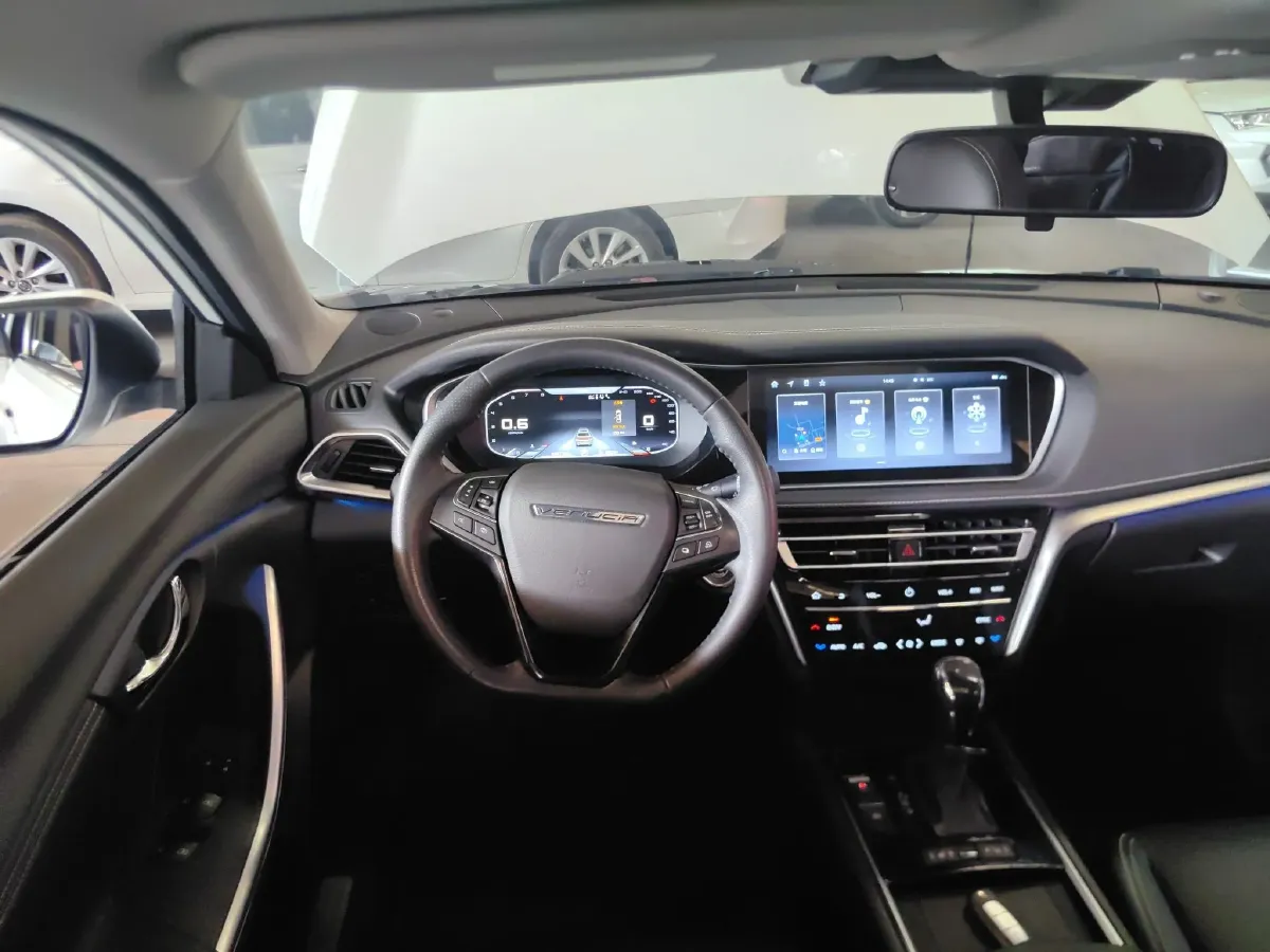 2020 Venucia T90 2.0L 150HP L4 CVT,autocango,china used car exporter,china ev exporter,chinese used car exporter,chinese used ev exporter