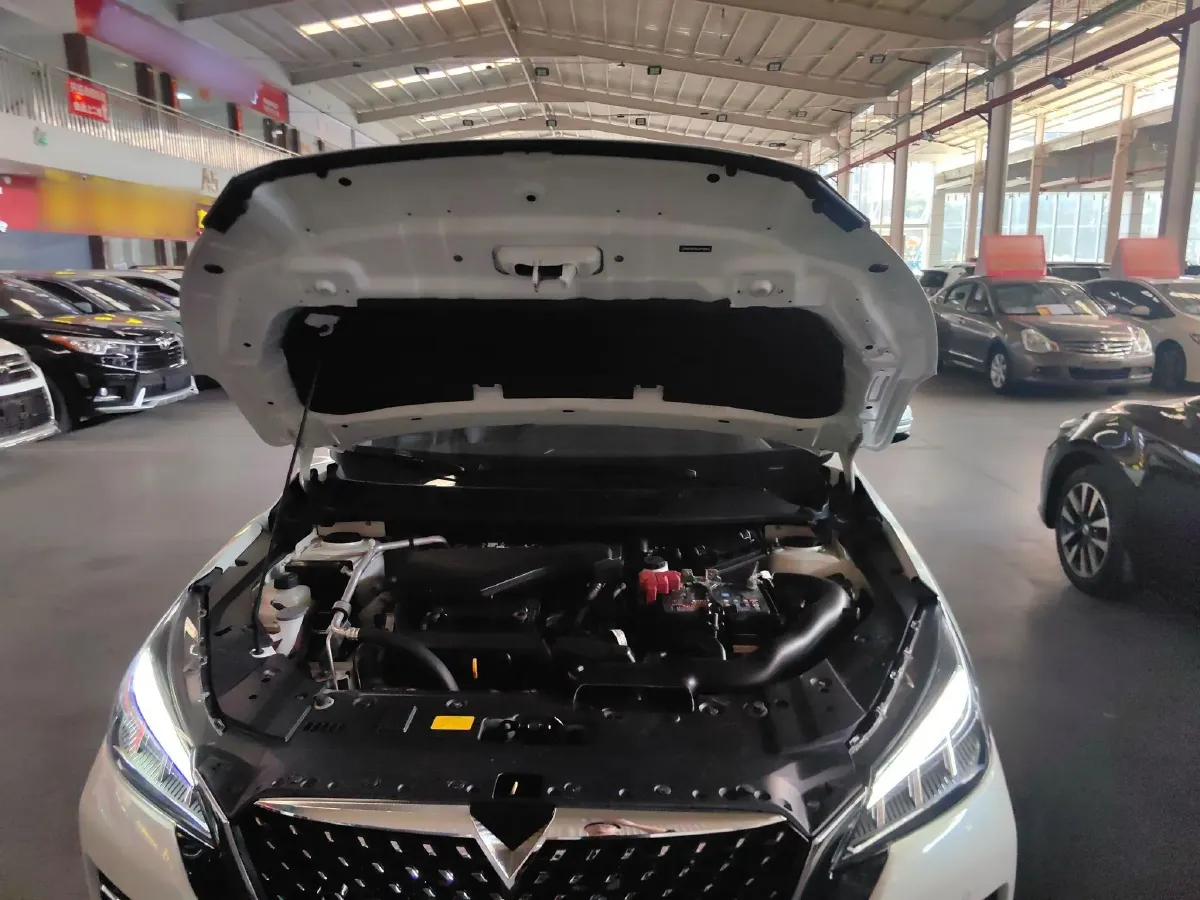 2020 Venucia T90 2.0L 150HP L4 CVT,autocango,china used car exporter,china ev exporter,chinese used car exporter,chinese used ev exporter