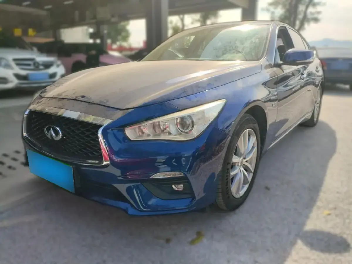 2018 Infiniti Q50L 2.0T 211HP L4 7AT