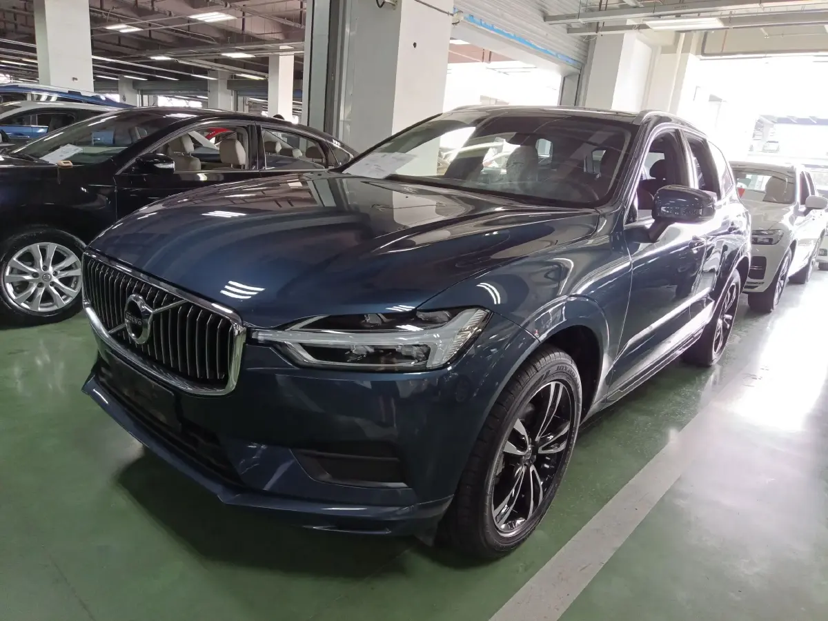 2019 Volvo XC60 2.0T 254HP L4 8AT