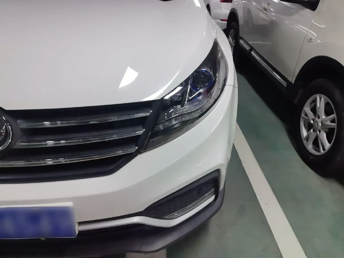 2017 DongFeng Fengon Fengon 580 1.5T 150HP L4 CVT,autocango,china used car exporter,china ev exporter,chinese used car exporter,chinese used ev exporter