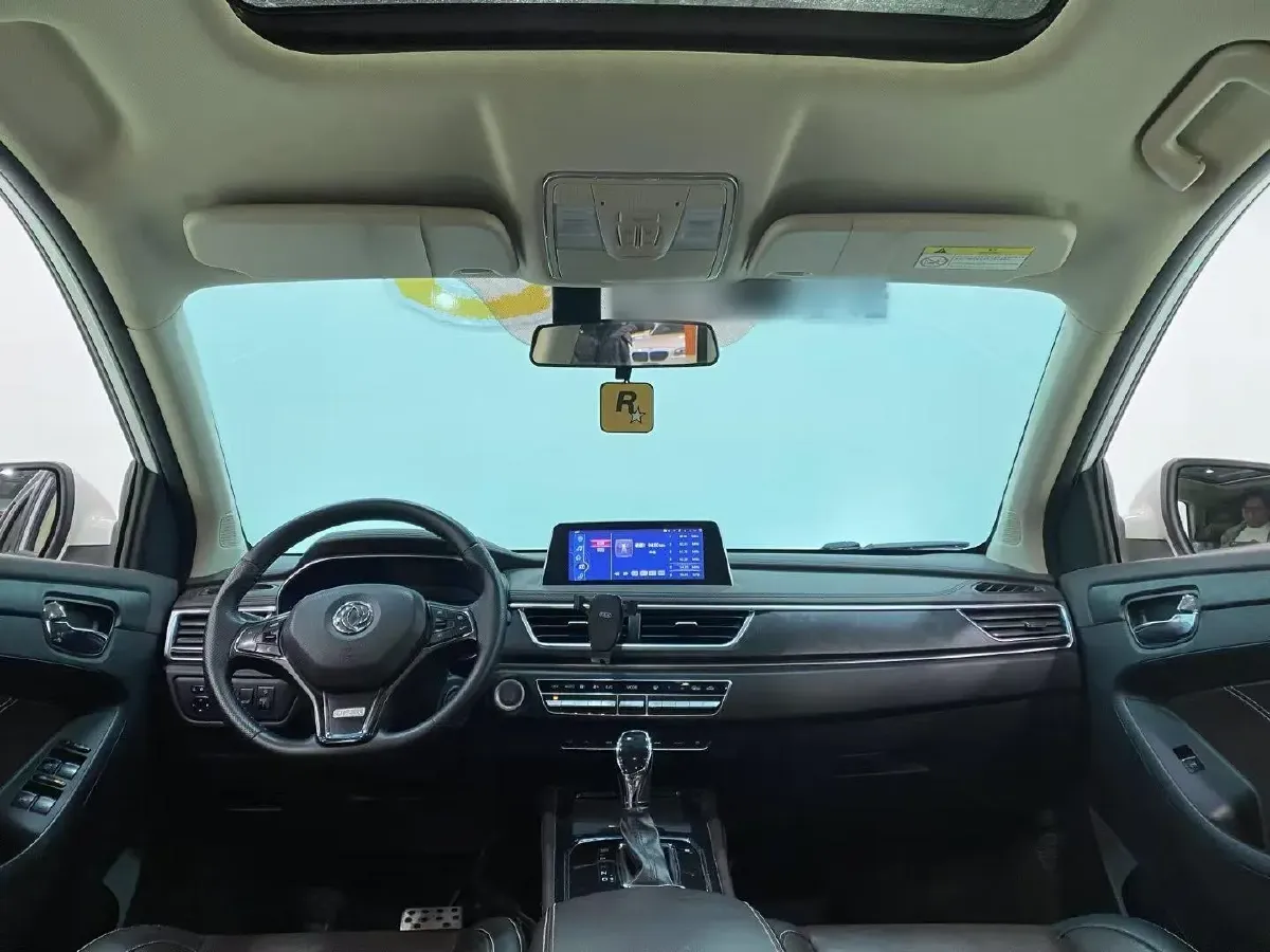 2017 DongFeng Fengon Fengon 580 1.5T 150HP L4 CVT,autocango,china used car exporter,china ev exporter,chinese used car exporter,chinese used ev exporter