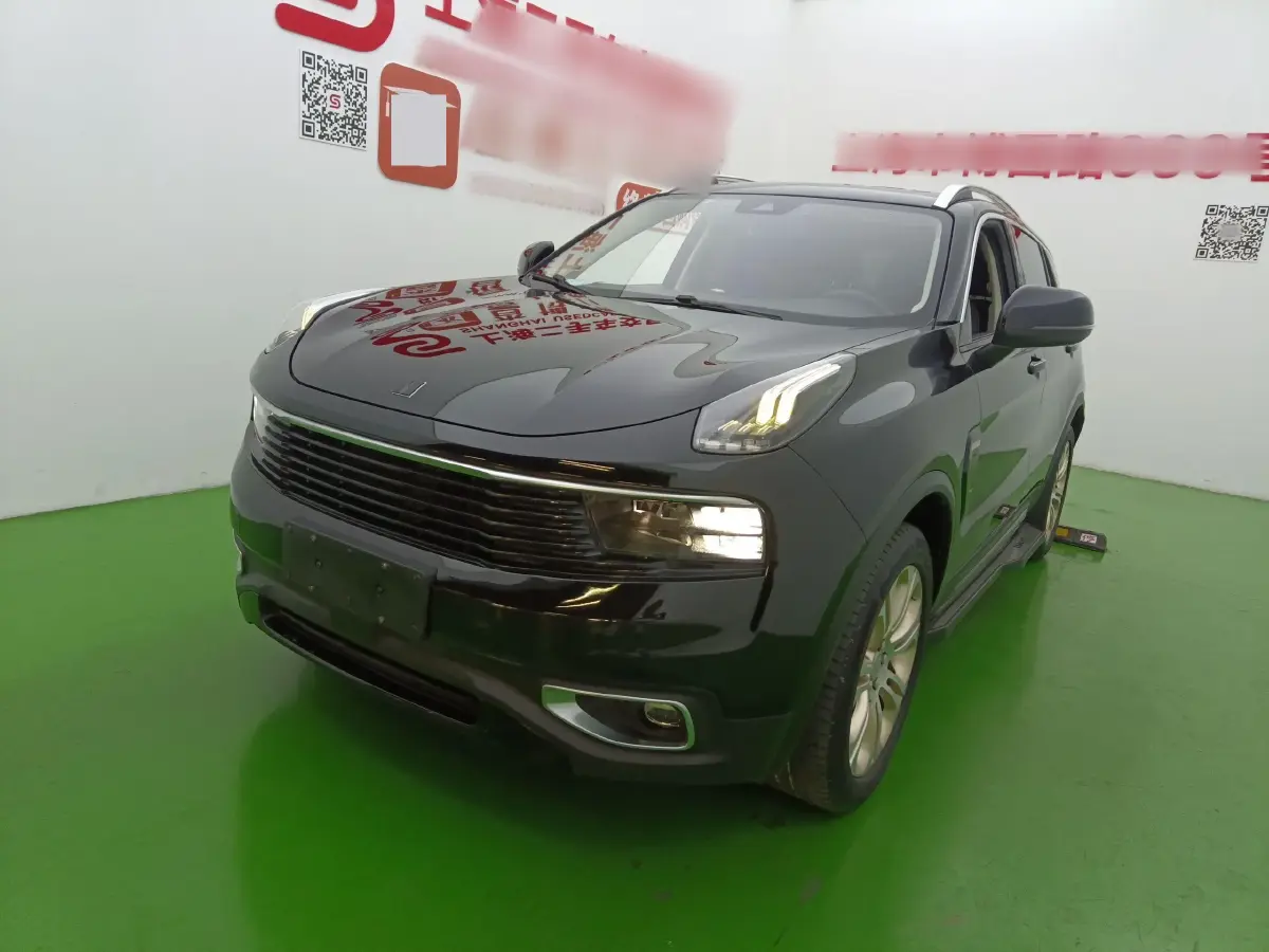2017 LYNK&CO 01 2.0T 190HP L4 6AT