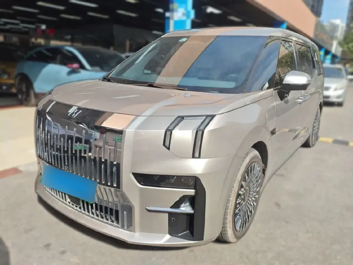 2022 Zeekr 009 BEV 140KWH