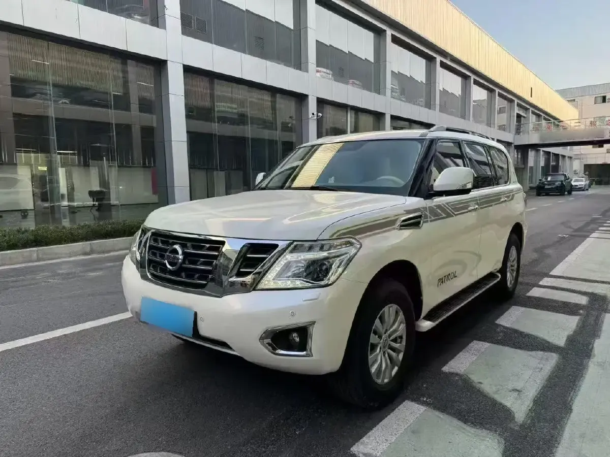 2004 Nissan Patrol 4.8L 252HP L6 5AT