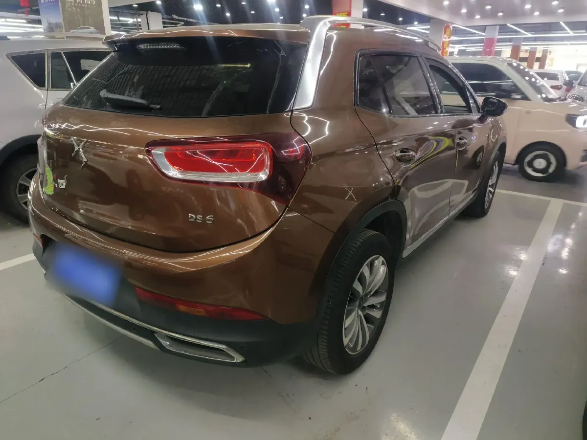 2016 DS 6 1.6T 167HP L4 6AT,autocango,china used car exporter,china ev exporter,chinese used car exporter,chinese used ev exporter
