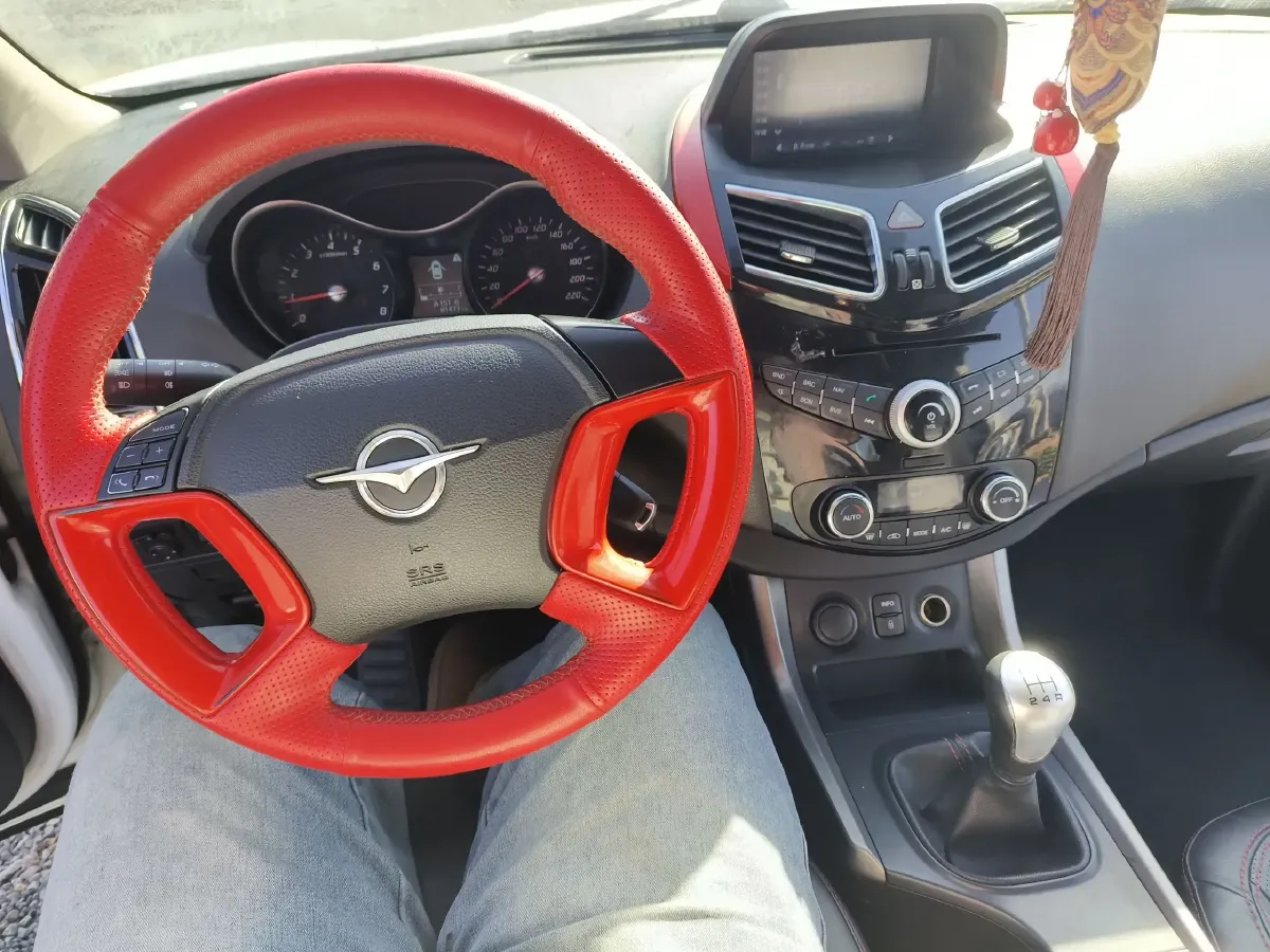 2015 HaiMa S5 1.6L 122HP L4 5MT,autocango,china used car exporter,china ev exporter,chinese used car exporter,chinese used ev exporter