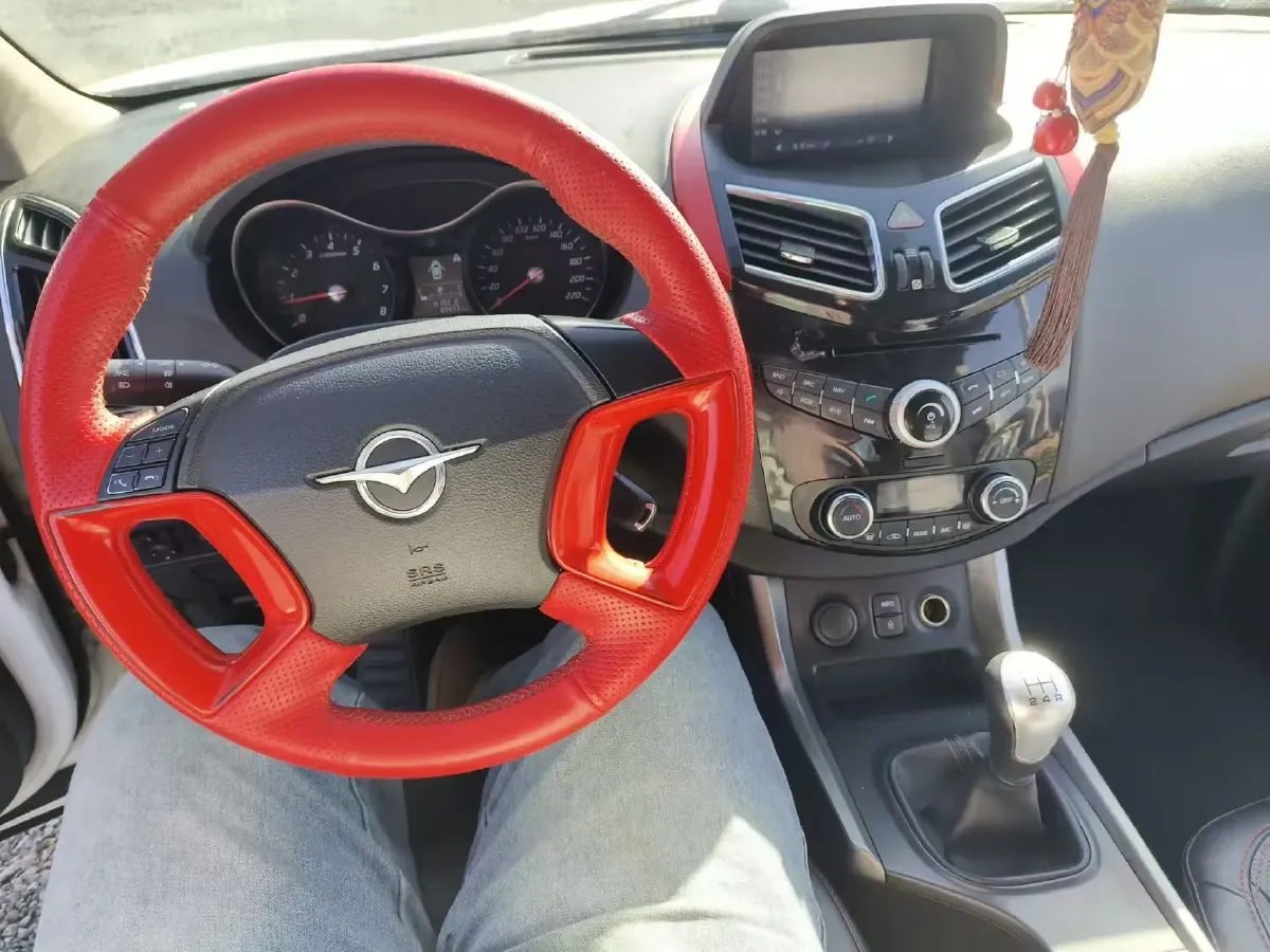 2015 HaiMa S5 1.6L 122HP L4 5MT,autocango,china used car exporter,china ev exporter,chinese used car exporter,chinese used ev exporter