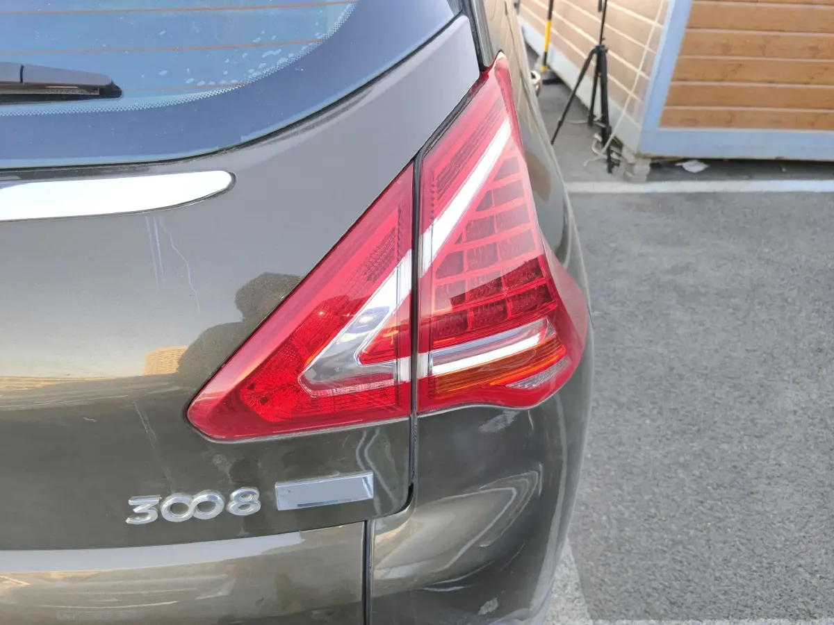 2013 Peugeot 3008 1.6T 163HP L4 6AT,autocango,china used car exporter,china ev exporter,chinese used car exporter,chinese used ev exporter