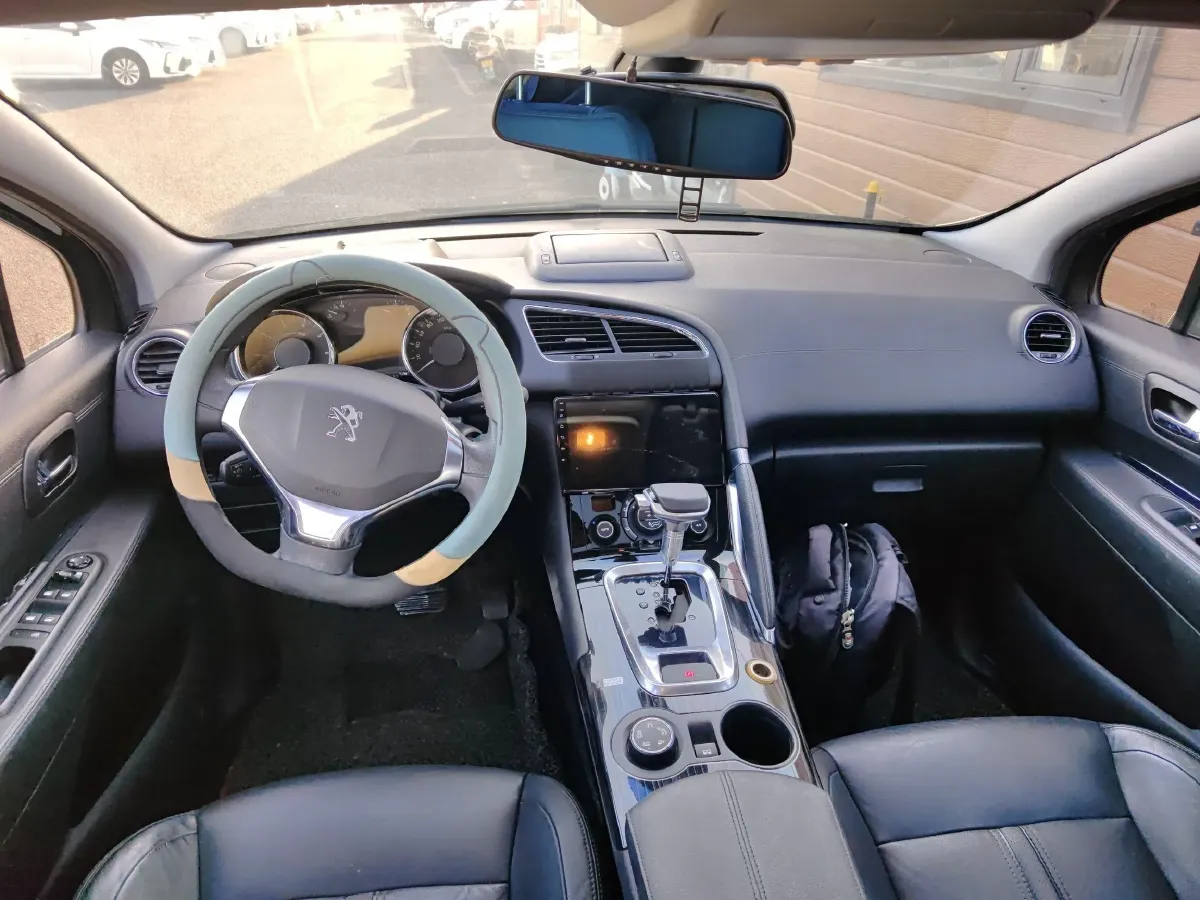 2013 Peugeot 3008 1.6T 163HP L4 6AT,autocango,china used car exporter,china ev exporter,chinese used car exporter,chinese used ev exporter