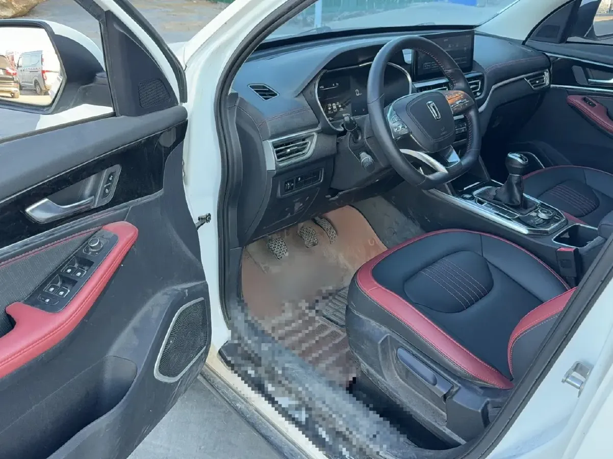 2019 Bestune T33 1.6L 114HP L4 5MT,autocango,china used car exporter,china ev exporter,chinese used car exporter,chinese used ev exporter