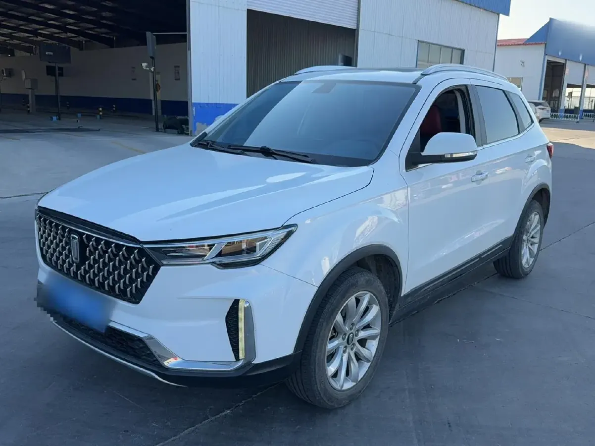 2019 Bestune T33 1.6L 114HP L4 5MT,autocango,china used car exporter,china ev exporter,chinese used car exporter,chinese used ev exporter