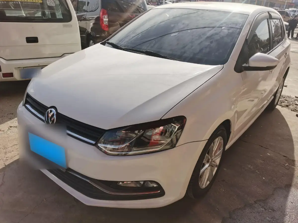 2016 Volkswagen Polo 1.6L 110HP L4 5MT