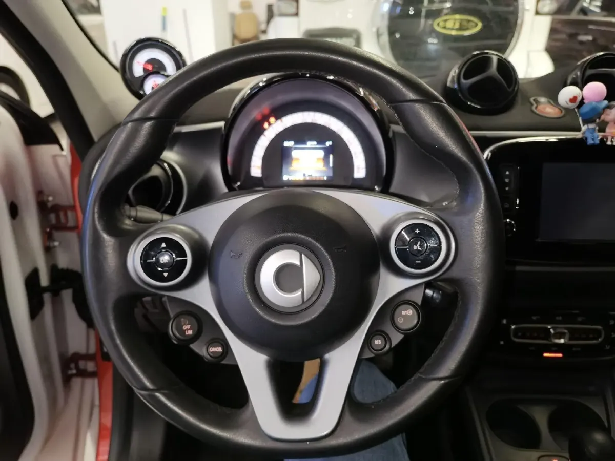 2016 Smart smart forfour 0.9T 90HP L3 6DCT,autocango,china used car exporter,china ev exporter,chinese used car exporter,chinese used ev exporter