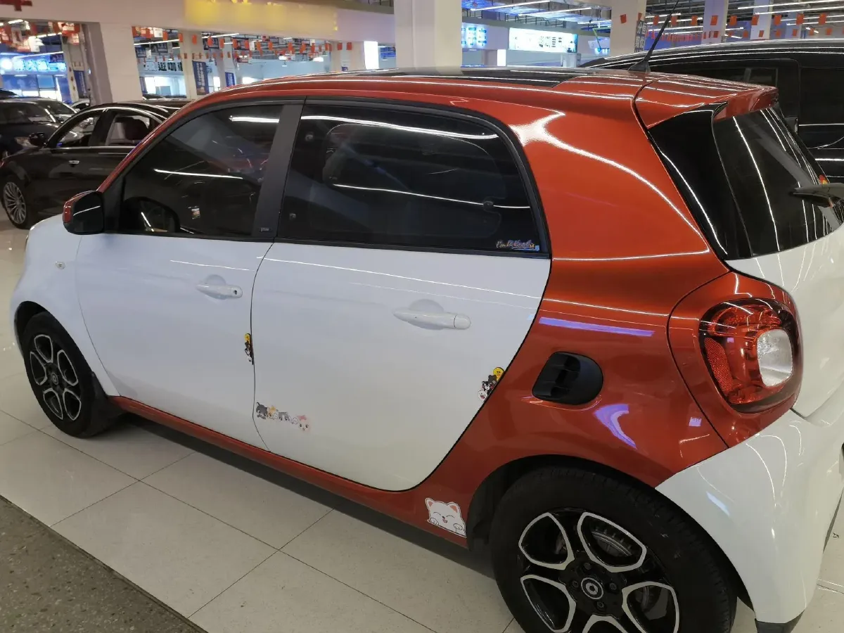 2016 Smart smart forfour 0.9T 90HP L3 6DCT,autocango,china used car exporter,china ev exporter,chinese used car exporter,chinese used ev exporter