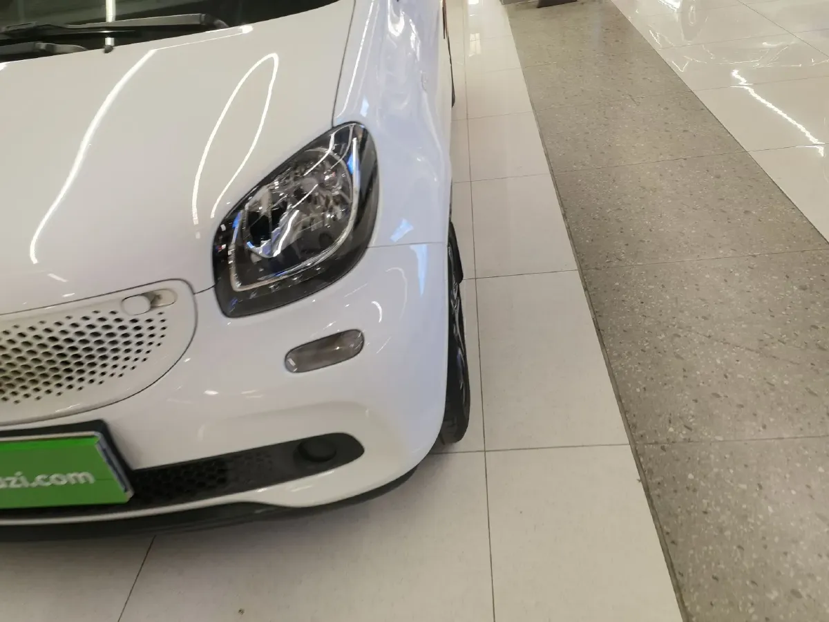 2016 Smart smart forfour 0.9T 90HP L3 6DCT,autocango,china used car exporter,china ev exporter,chinese used car exporter,chinese used ev exporter