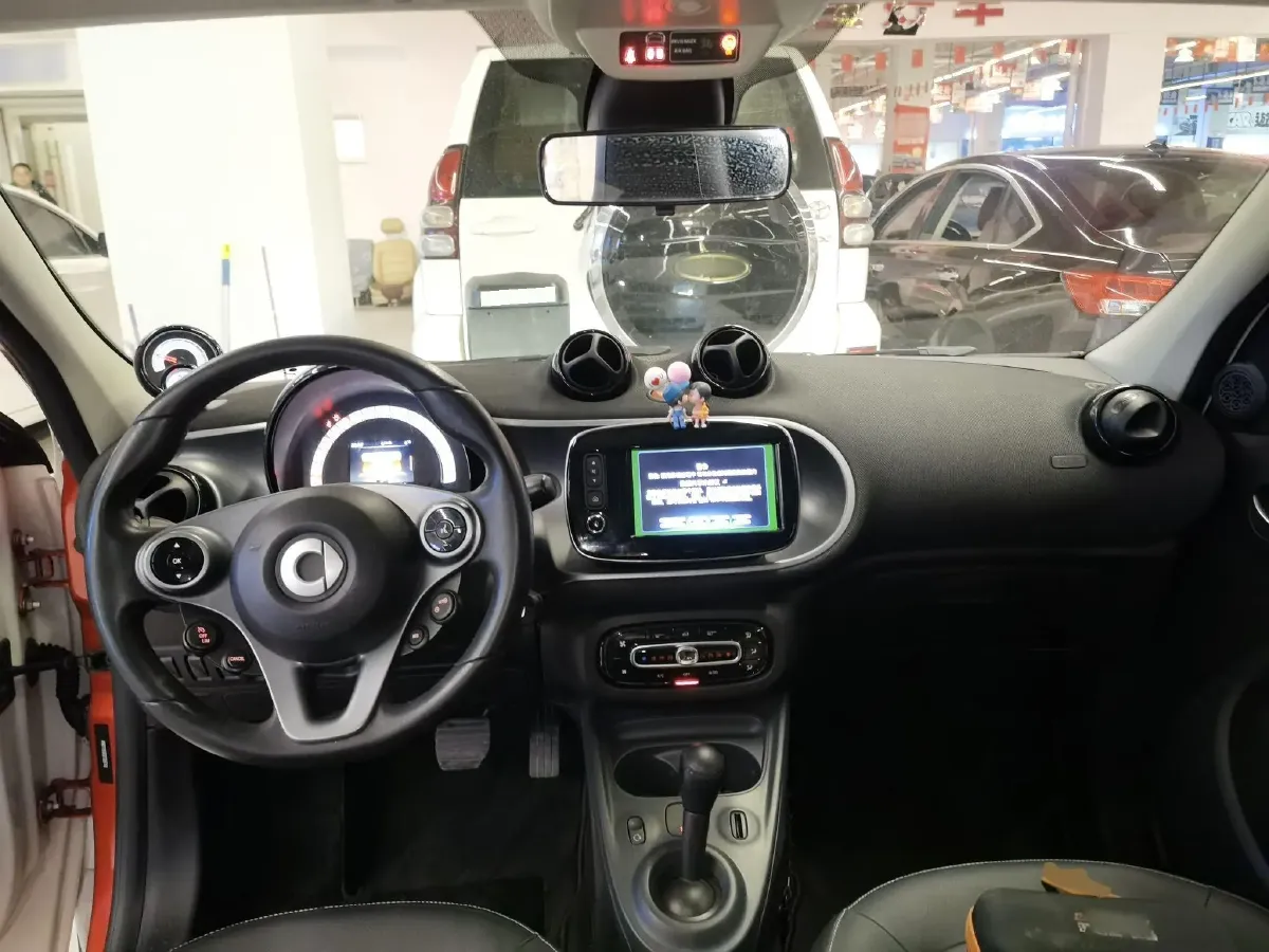 2016 Smart smart forfour 0.9T 90HP L3 6DCT,autocango,china used car exporter,china ev exporter,chinese used car exporter,chinese used ev exporter