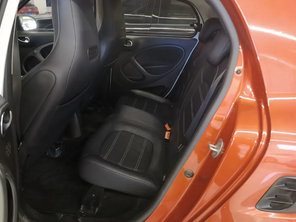 2016 Smart smart forfour 0.9T 90HP L3 6DCT,autocango,china used car exporter,china ev exporter,chinese used car exporter,chinese used ev exporter