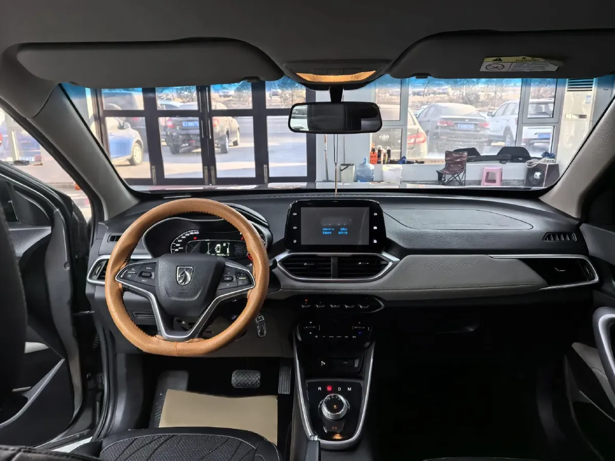 2017 BaoJun 510 1.5L 112HP L4 5AMT,autocango,china used car exporter,china ev exporter,chinese used car exporter,chinese used ev exporter