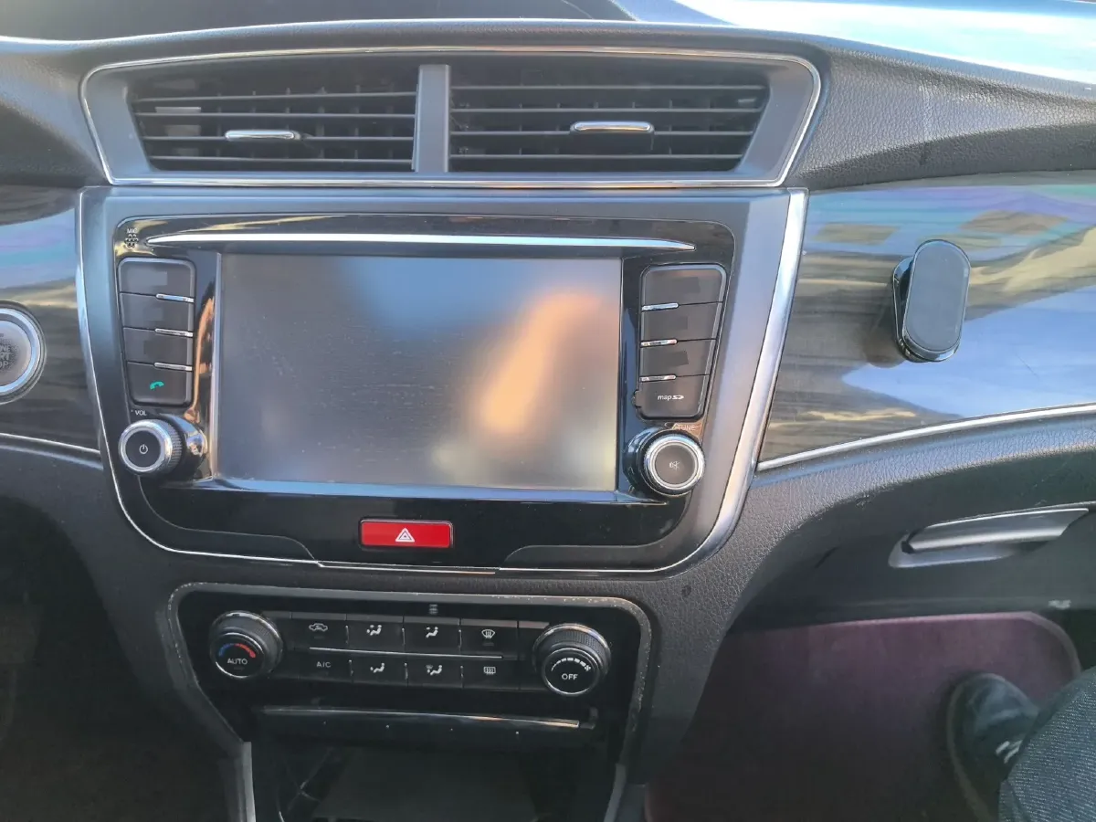 2014 BeiJing Auto Senova D50 1.5L 113HP L4 5MT,autocango,china used car exporter,china ev exporter,chinese used car exporter,chinese used ev exporter