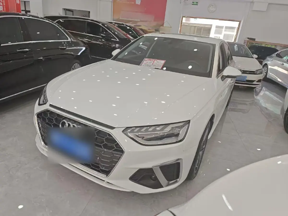 2020 Audi A4L 2.0T 190HP L4 7DCT
