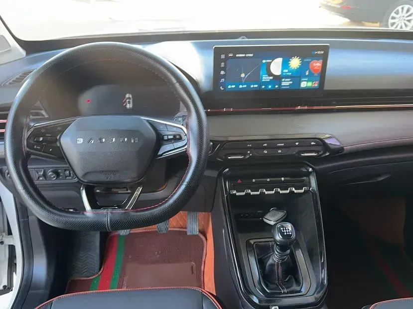 2020 BaoJun RS-3 1.5L 99HP L4 6MT,autocango,china used car exporter,china ev exporter,chinese used car exporter,chinese used ev exporter