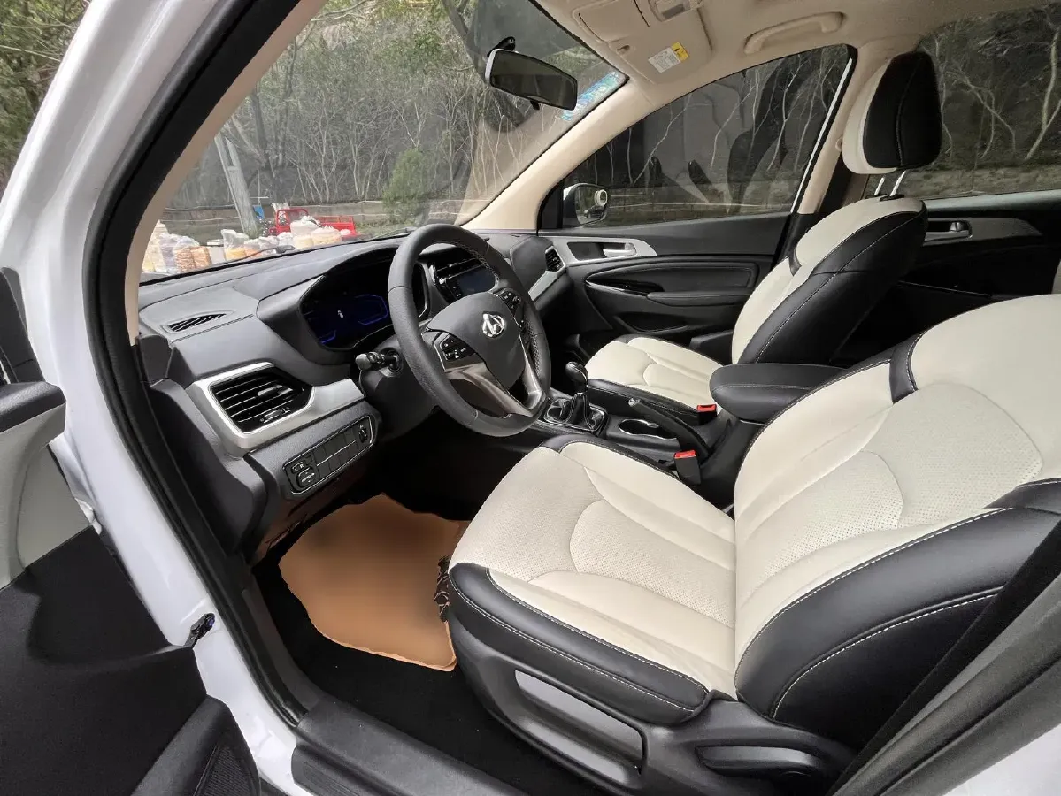 2019 ChangAn Oshan A800 1.6L 125HP L4 5MT,autocango,china used car exporter,china ev exporter,chinese used car exporter,chinese used ev exporter